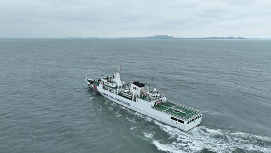 图为参与此次执法任务的福建海警局14608舰（图片来源：中国海警）
