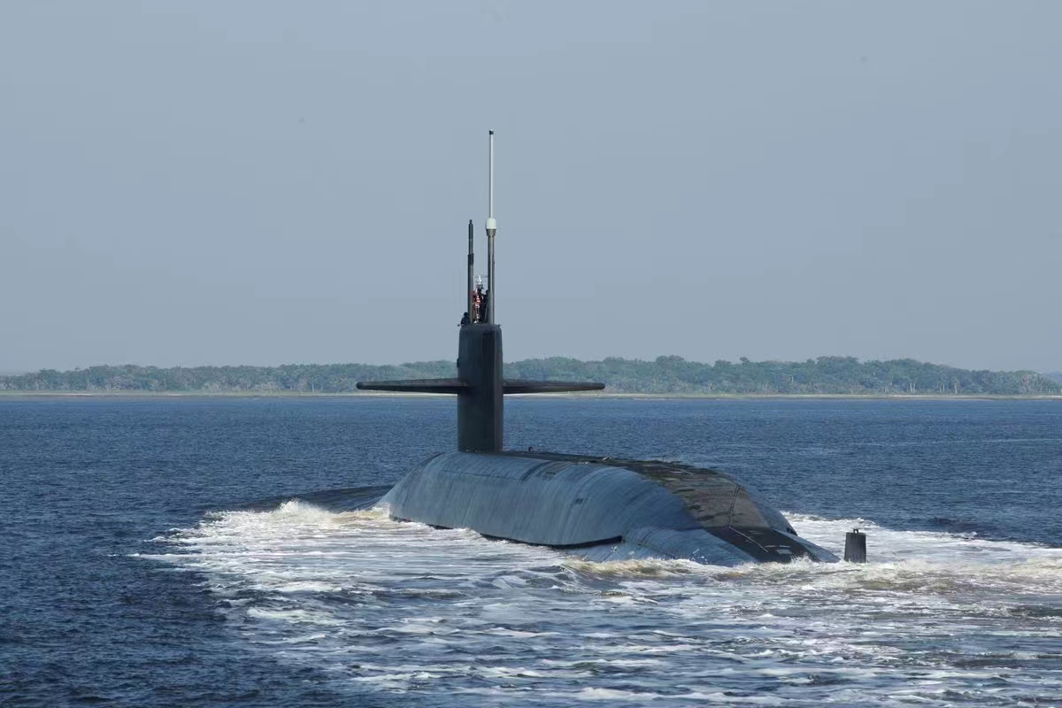 美国俄亥俄号核潜艇图片