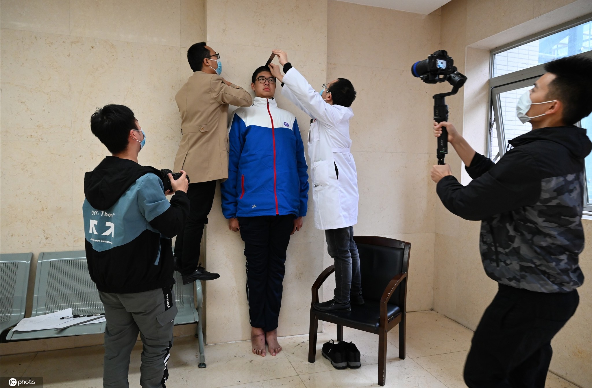 221米四川乐山14岁男孩挑战最高青少年吉尼斯纪录