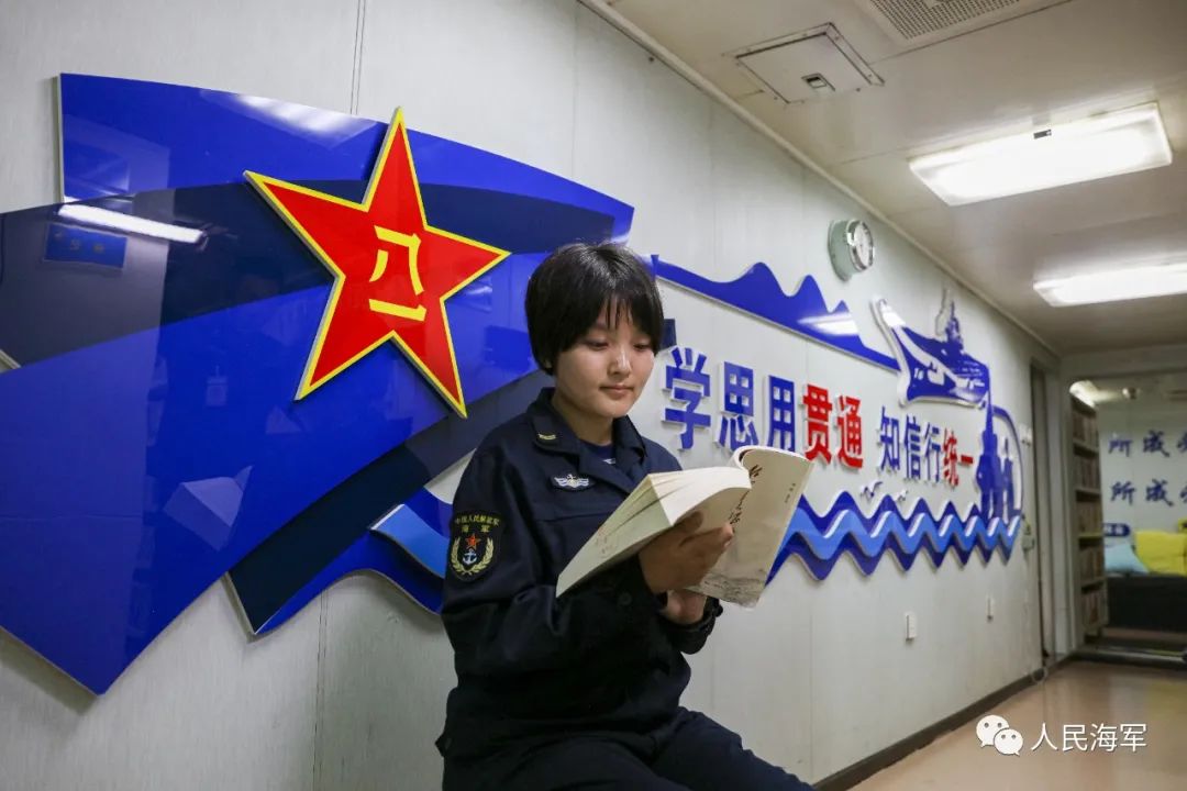 ▲王心仪在图书馆学习