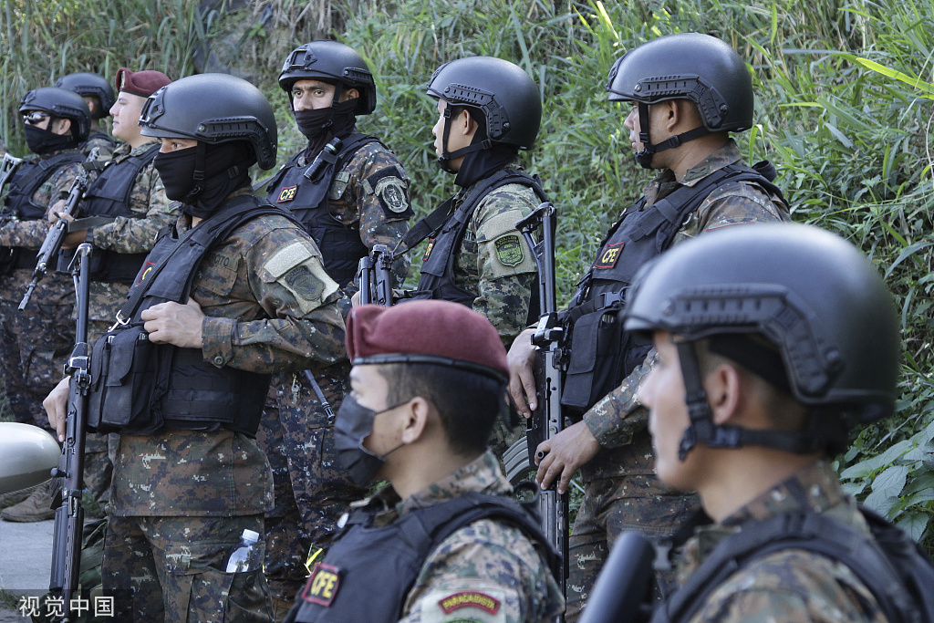 美媒:萨尔瓦多扫黑一周年,去年共逮捕超6万名黑帮成员