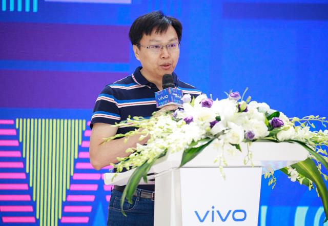 图:vivo高级副总裁 施玉坚