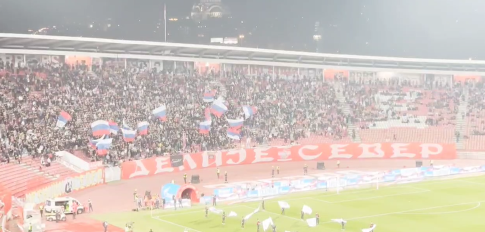 声援俄民众圣彼得堡泽尼特与贝尔格莱德红星友谊赛现场响起喀秋莎