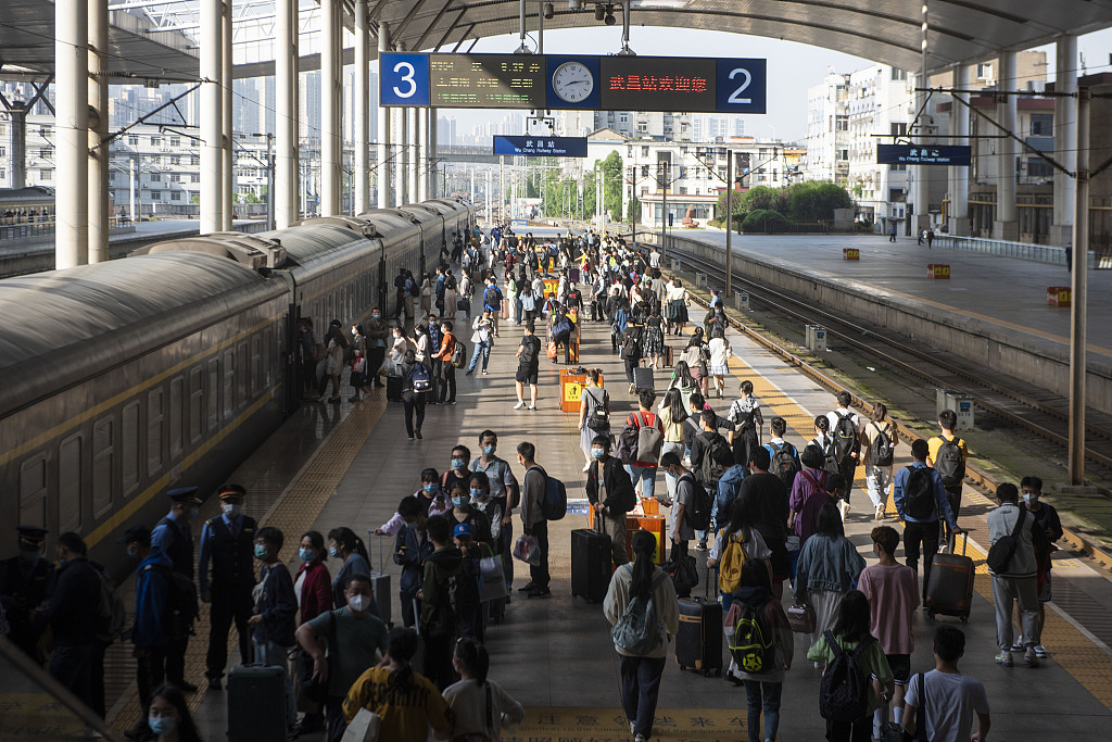 武昌火车站站台图片图片