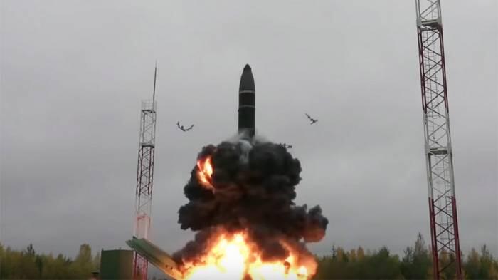 俄罗斯“亚尔斯”洲际导弹发射画面