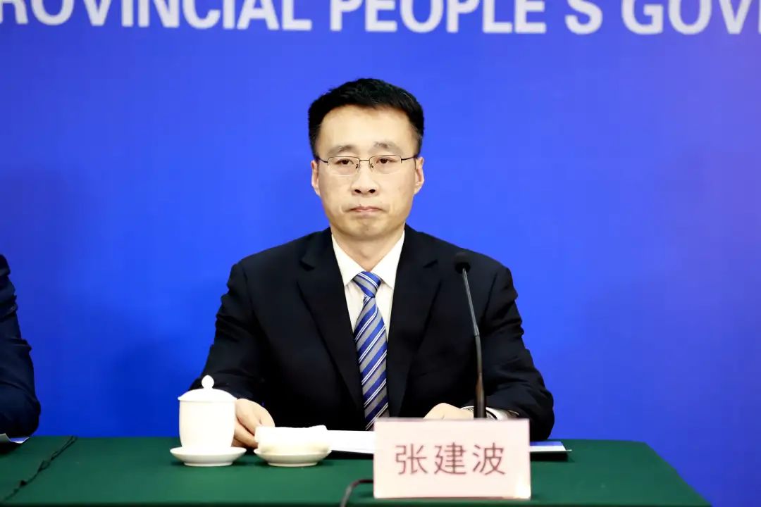 张建波答:省委,省政府高度重视进口冷链食品疫情防控工作,将进口冷链