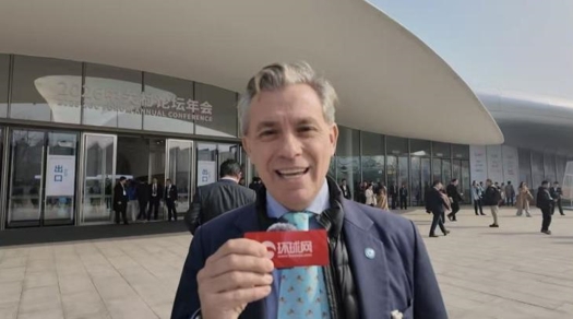 3月25日，汪马可在2026中关村论坛年会开幕式现场接受记者采访。