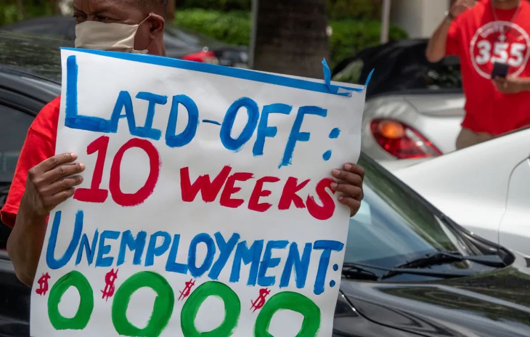 经济下行加之疫情冲击,美国社会失业问题严重.