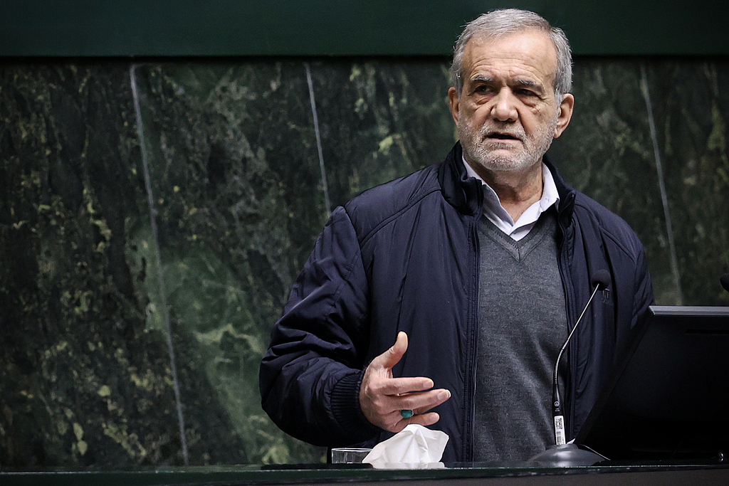 伊朗总统佩泽希齐扬 资料图 图源：视觉中国