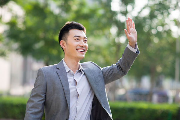 日媒寒暄方式变化折射中国百姓生活发展