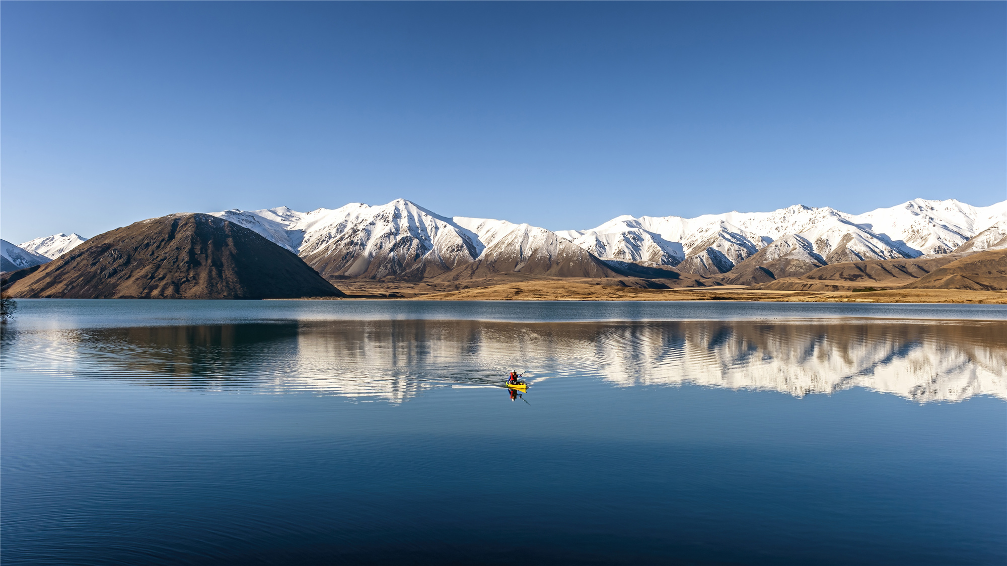 新西兰ashburton02山峦起伏雪山倒影澄明如镜