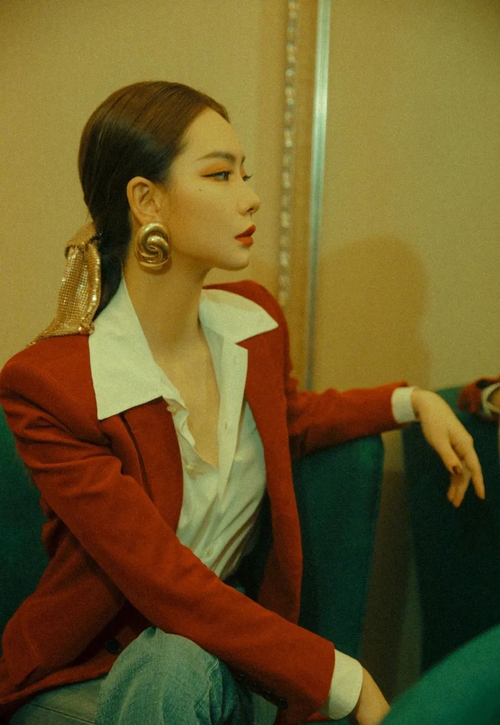 机器人的妆容应该是怎么样的芯机人戚薇给答案