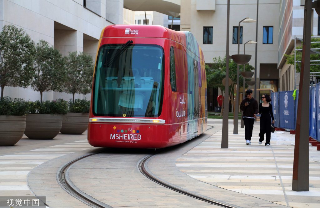 当地时间2022年11月9日,卡塔尔多哈,地铁和有轨电车将在卡塔尔世界杯