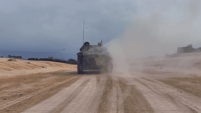 防守端全面爆发送出9次抢断76人终结三连败颓势