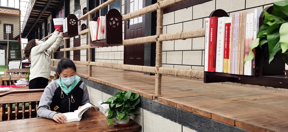 延庆大庄科红色体验基地筹建的“红色书屋”。（受访者供图）