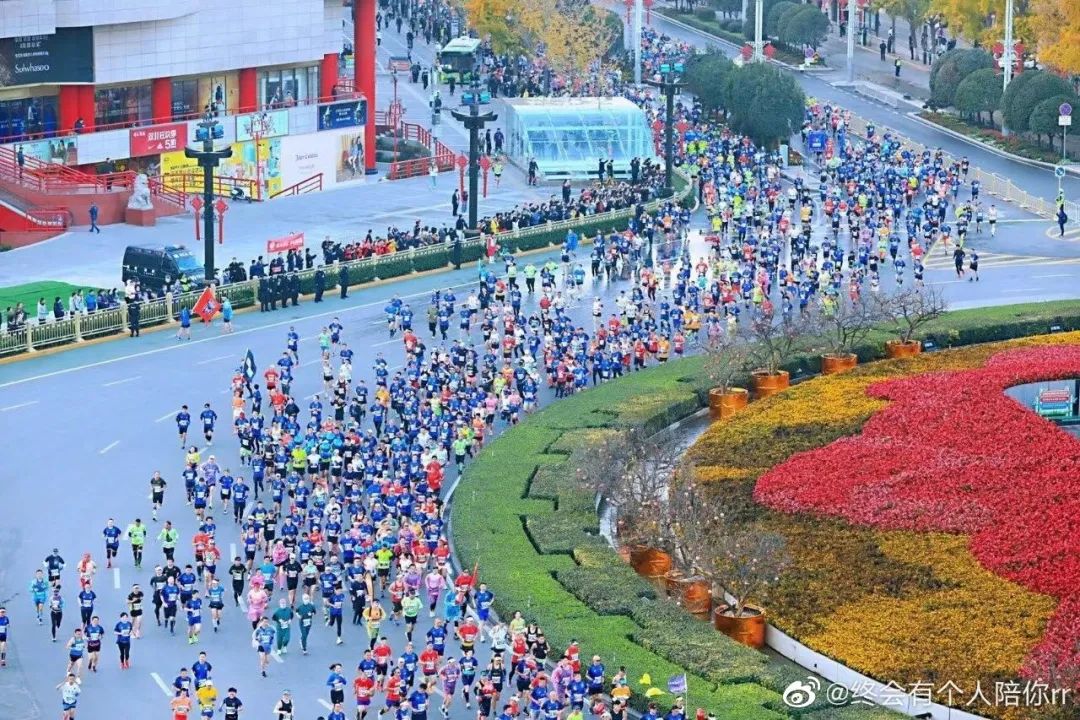 2021西马开跑刚刚冠军诞生