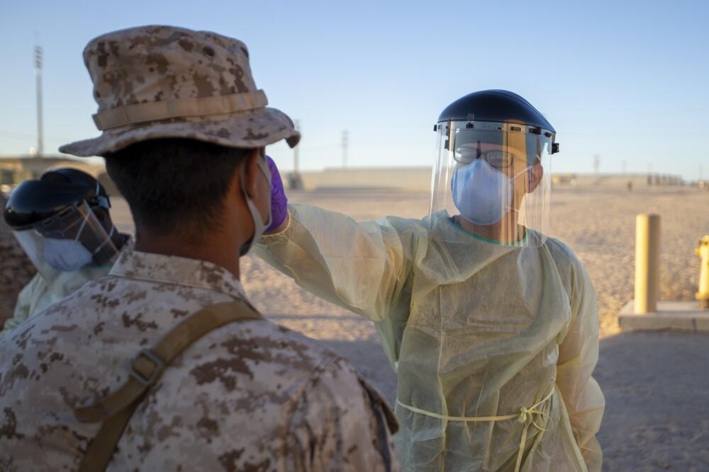 美军士兵接受新冠病毒检测