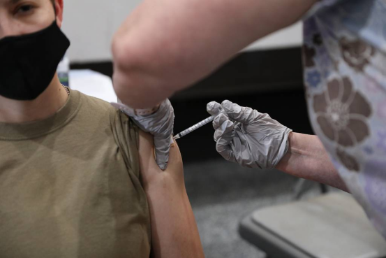 美军人员接种新冠疫苗 资料图