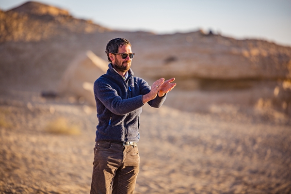 Irish director Ruan Magan (above) on set in Dunhuang, Gansu province, in 2019.[Photo provided to China Daily]