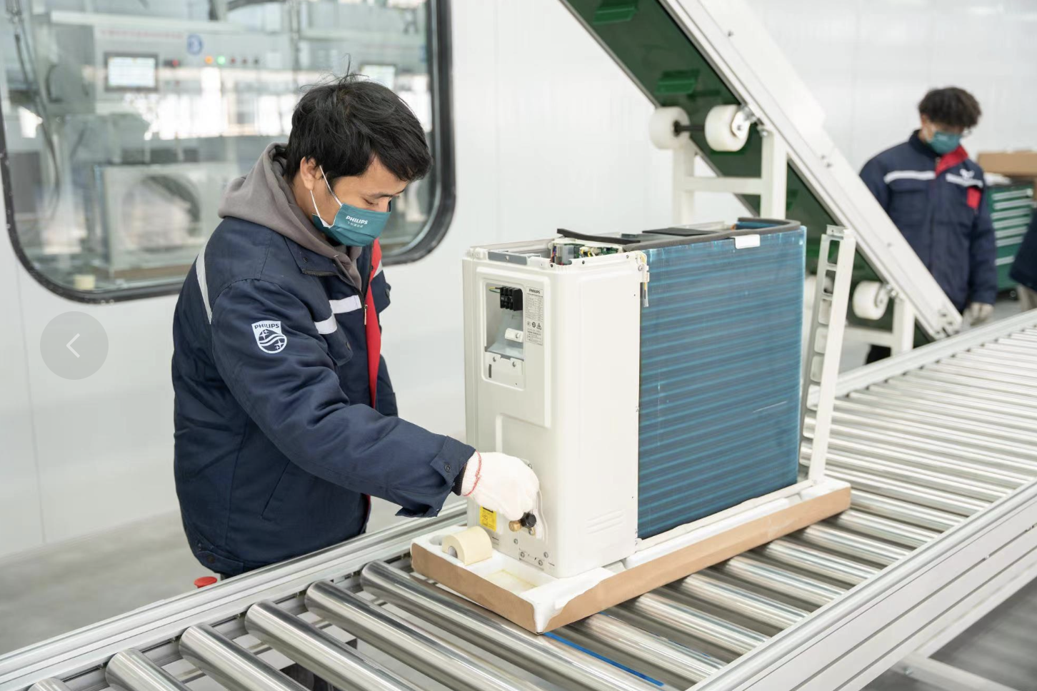 智能化生产车间和自动化仓储物流中心,具备空调产品全流程自研自产