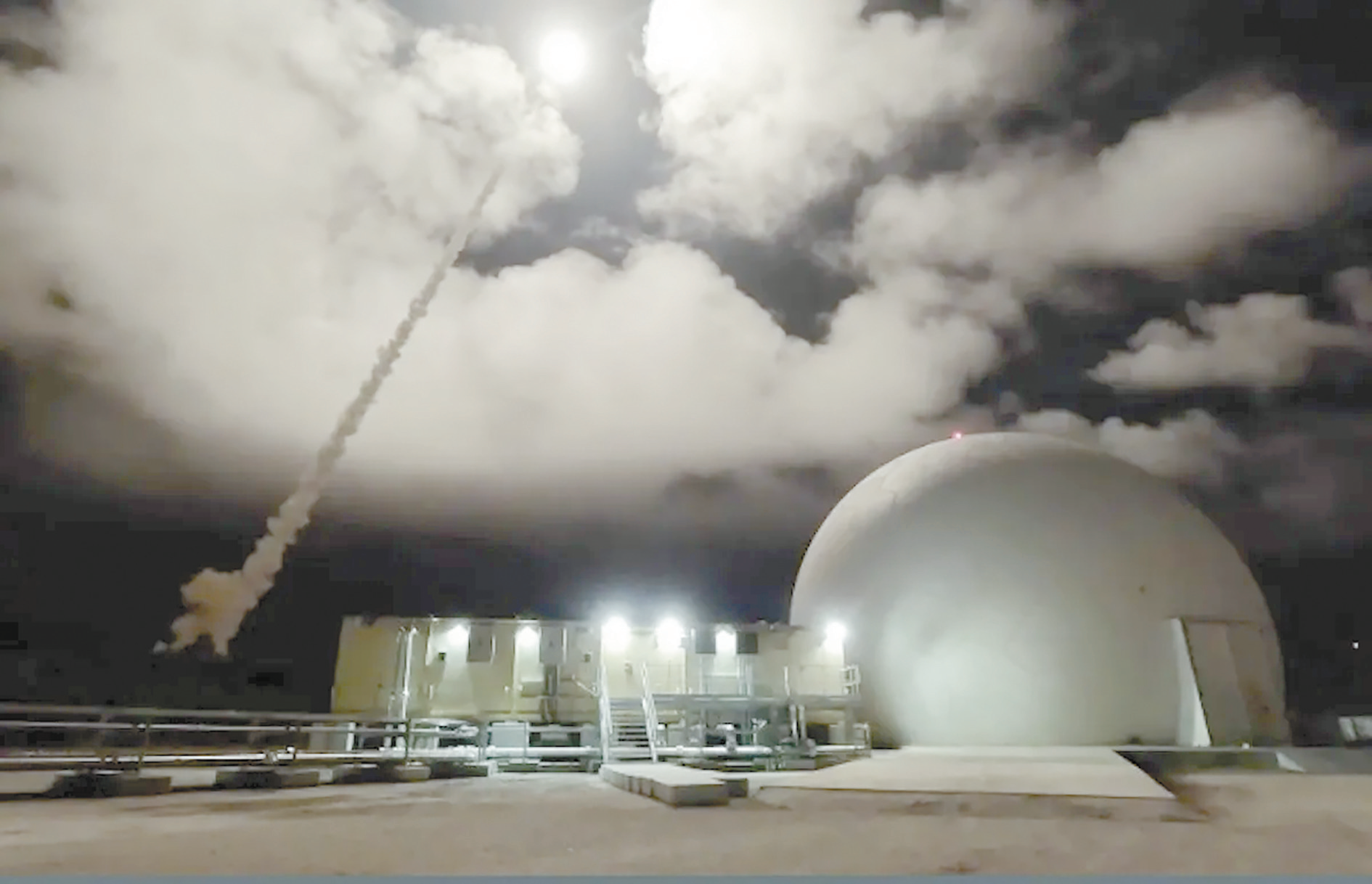 美军10日首次在关岛测试反导系统。(图源:美国导弹防御局)