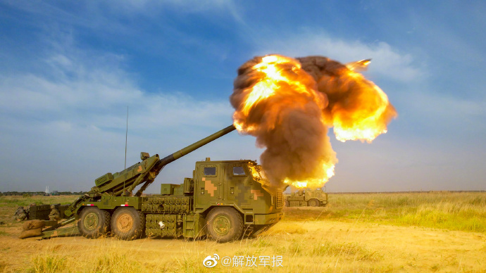 满屏的“火”!直击炮兵实弹射击现场
