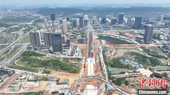 武汉光谷地下空间项目施工现场（航拍图） 吴淘淘 摄