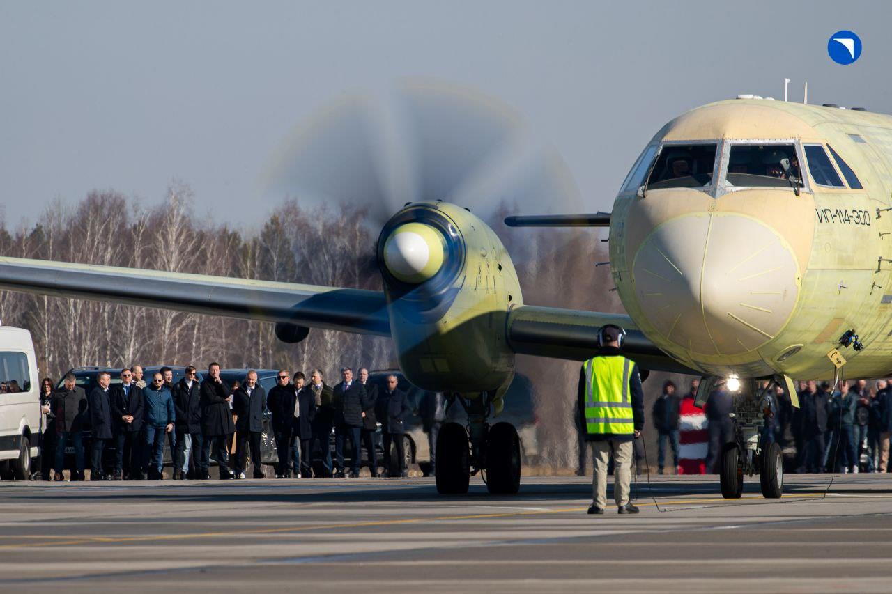 俄罗斯伊尔114300型客机第二架测试机顺利首飞