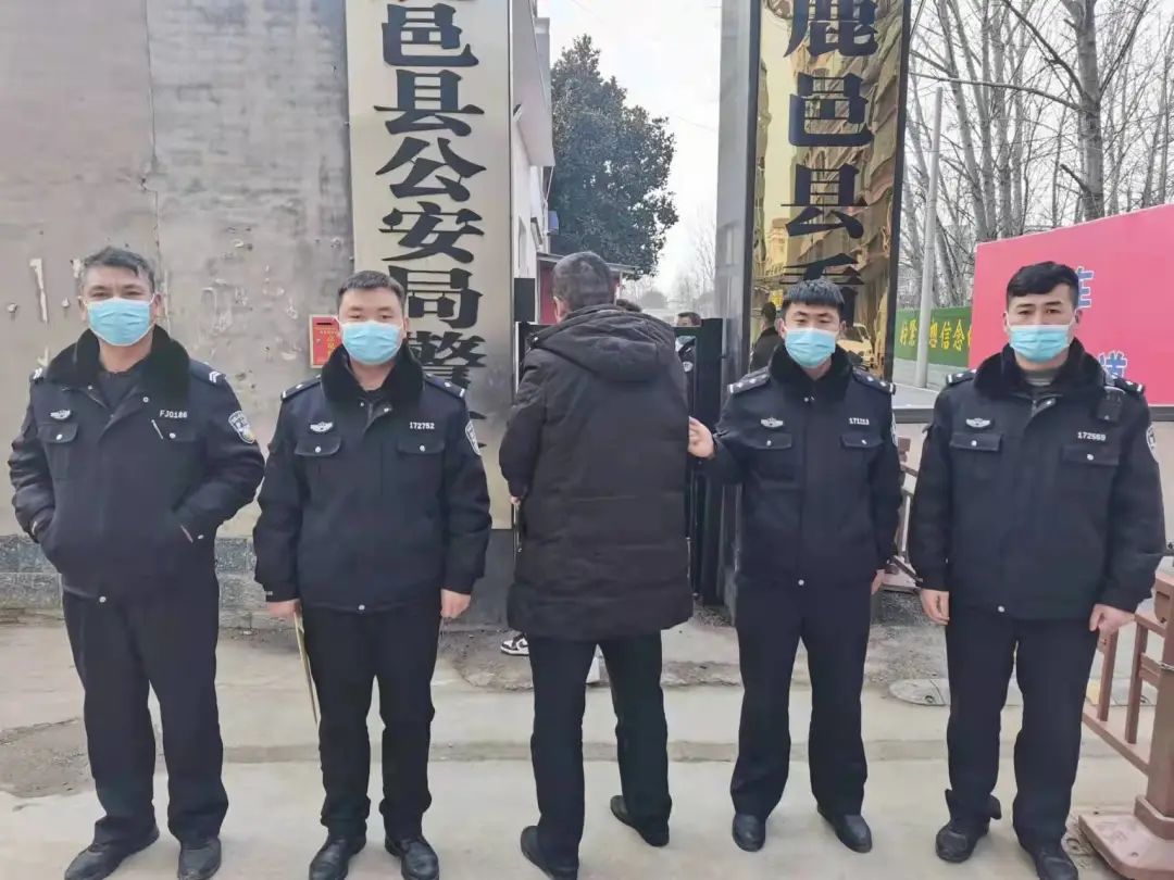 太猖狂,当街殴打老人,刑拘!
