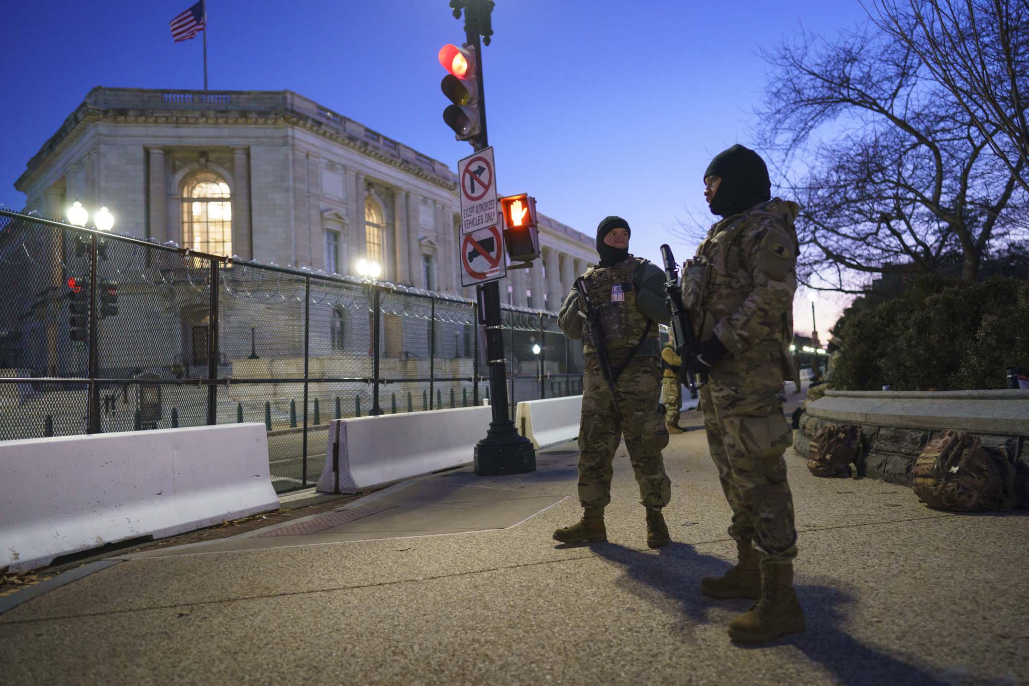 拜登就职典礼在即美国华盛顿特区警戒级别再提升