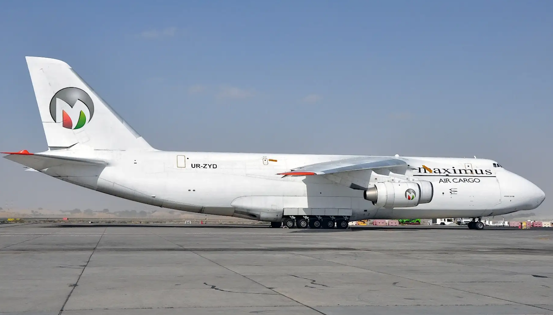 负责“送货”的安-124运输机