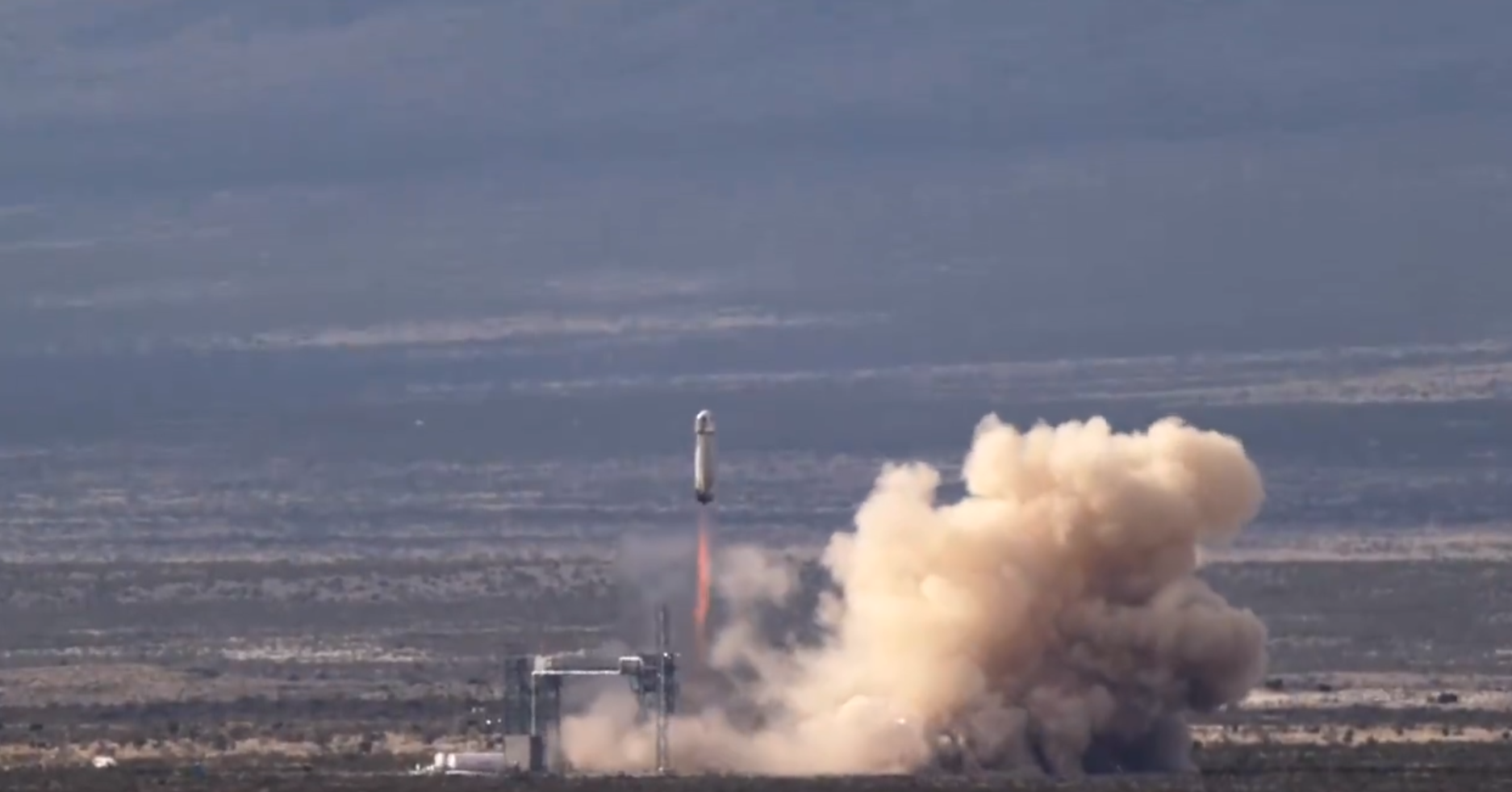 △“新谢泼德”飞行器升空(直播画面截图)