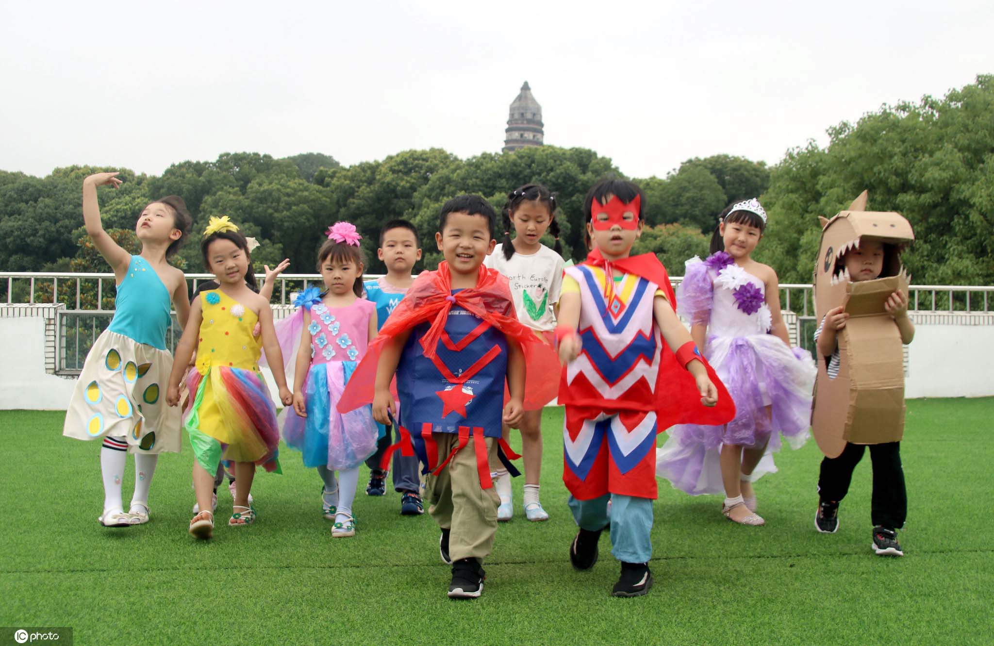 【儿童环保服装展摄影图片】北京人像摄影_秋之居_太平洋电脑网摄影部落