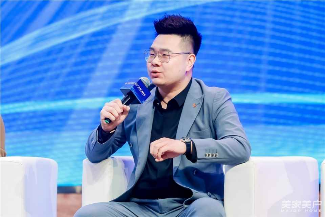 伊盾门窗营销副总经理张锦涛