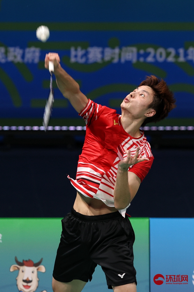 石宇奇获全运会羽毛球男单冠军