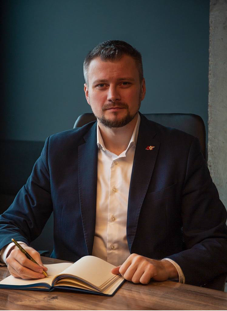 俄中商会会长巴维尔·基帕里索夫基帕里索夫对中国的人民代表大会制度