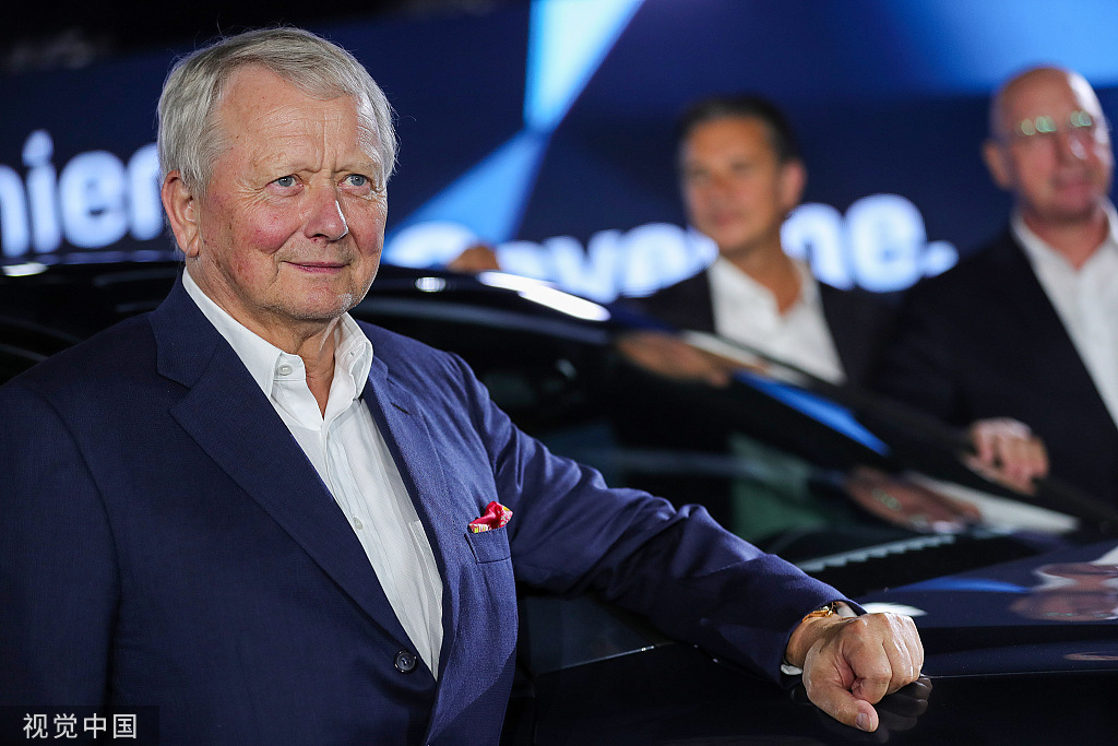 沃尔夫冈·保时捷沃尔夫冈是保时捷创始人费迪南德·保时捷的孙子