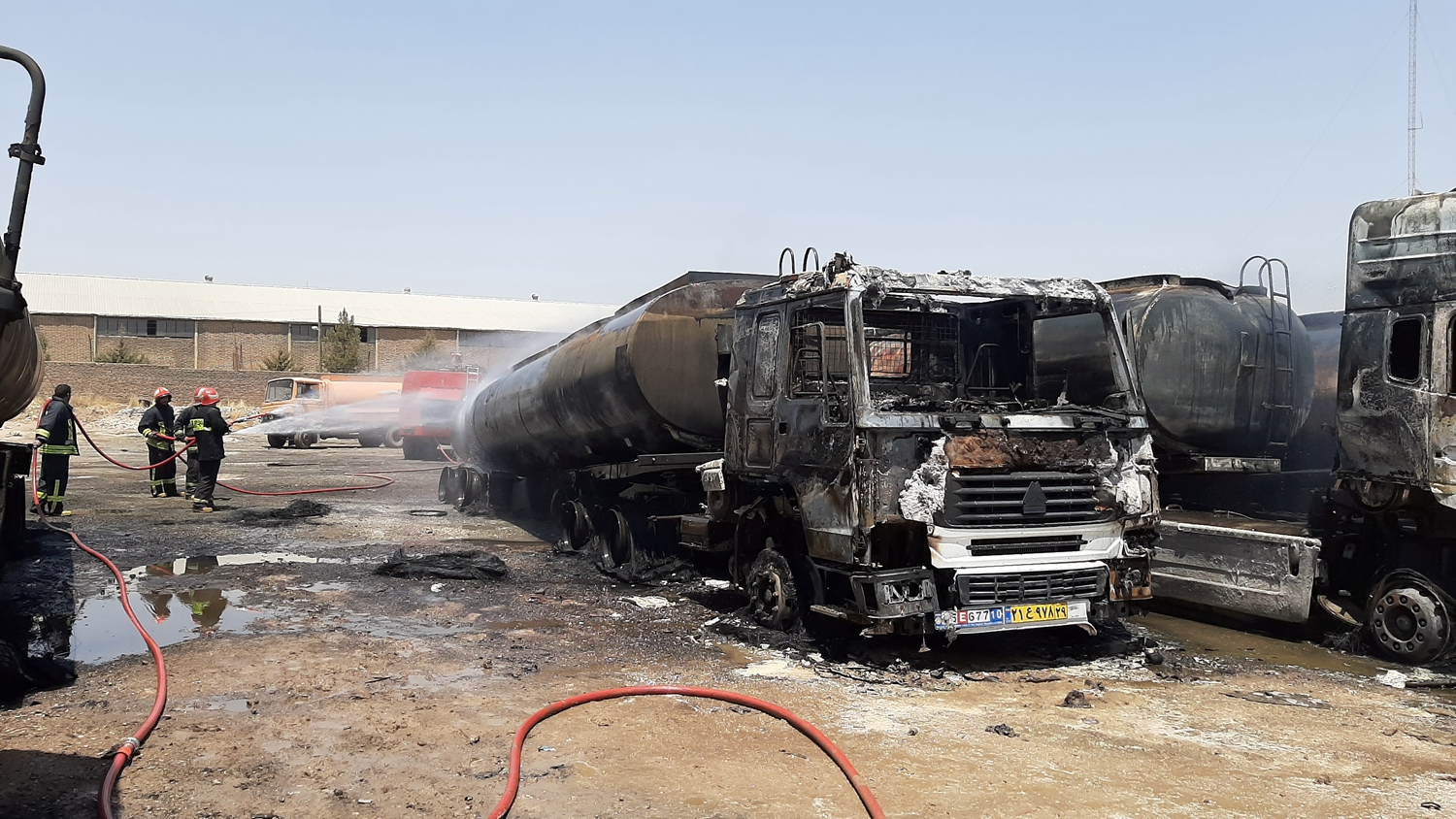 伊朗西部一工业园区油罐车爆炸