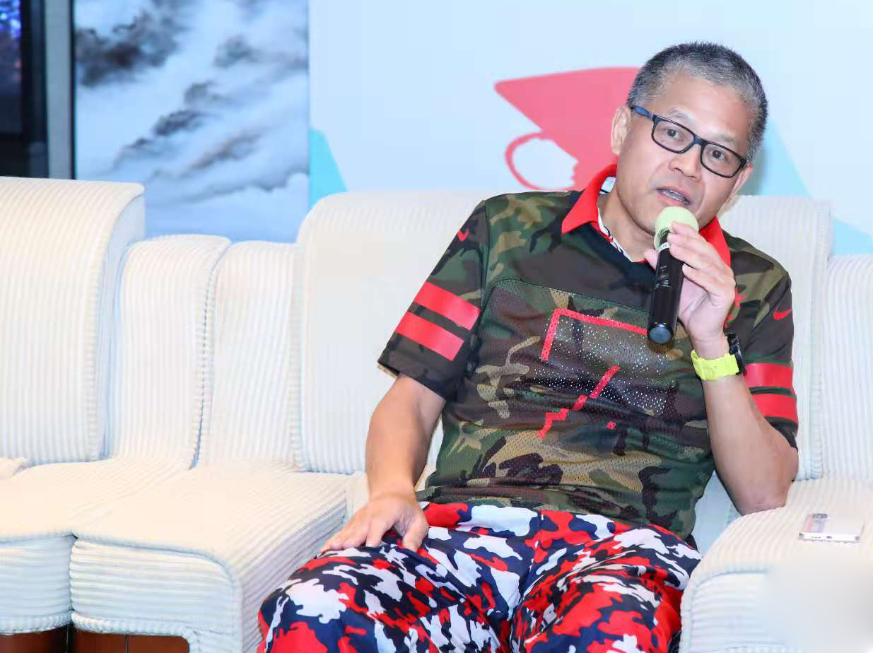 《汽车杂志》总编辑，跑跑团团长董宝青