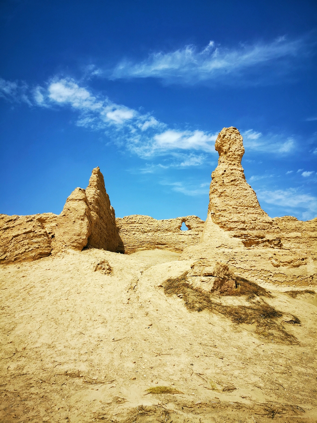 世界文化遗产玉门关一片孤城万仞山