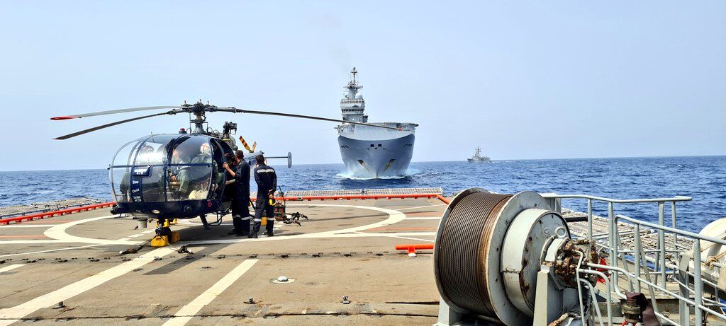 印度发布的演习现场图片