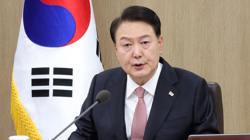 韩国sbs电视台报道配图韩联社说,据称尹锡悦当天在主持非公开的内阁