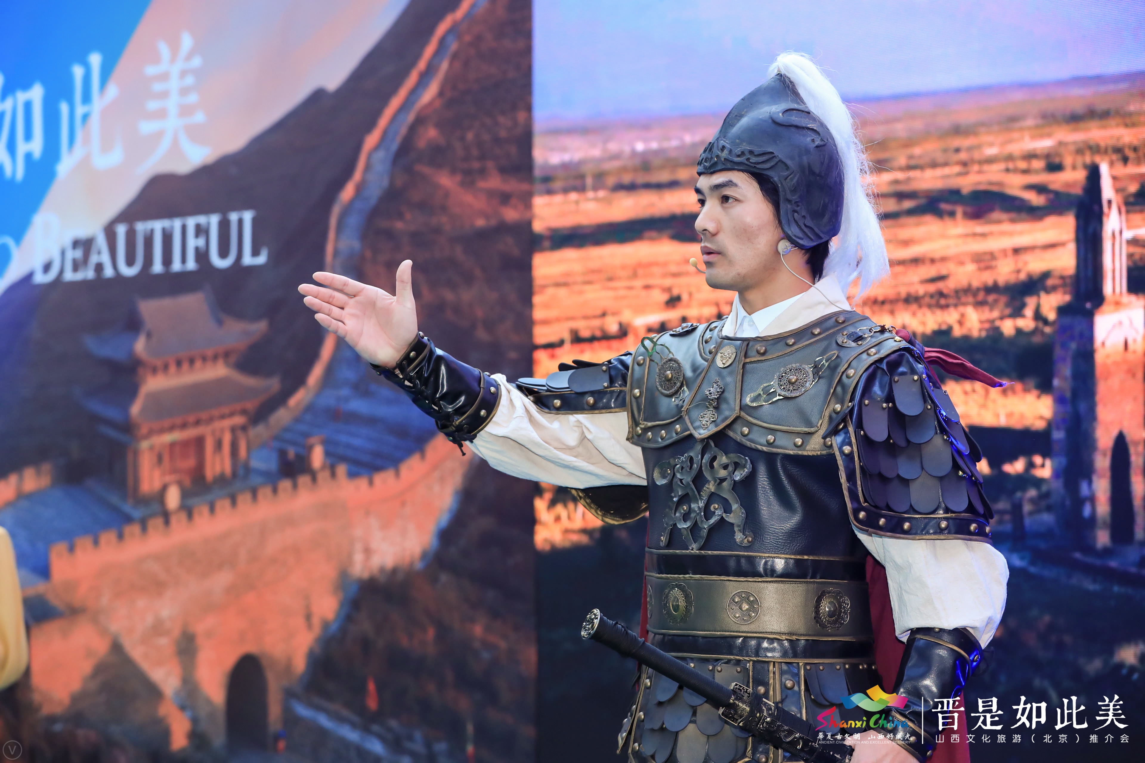 将军吟诗《出塞》