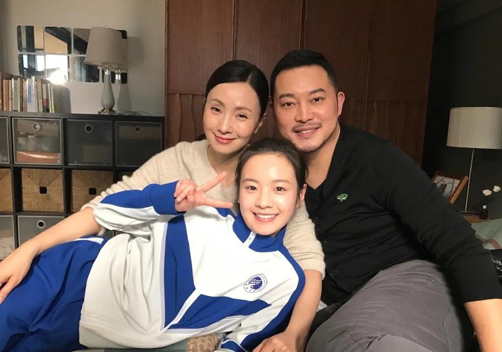 陶虹别假装少女人设了 你就是个有点特别的中年女演员!