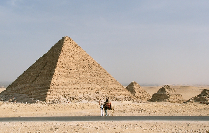 埃及金字塔 资料图