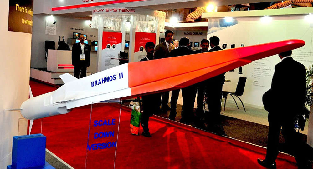 印度展出的高超音速版本“布拉莫斯”-II型导弹