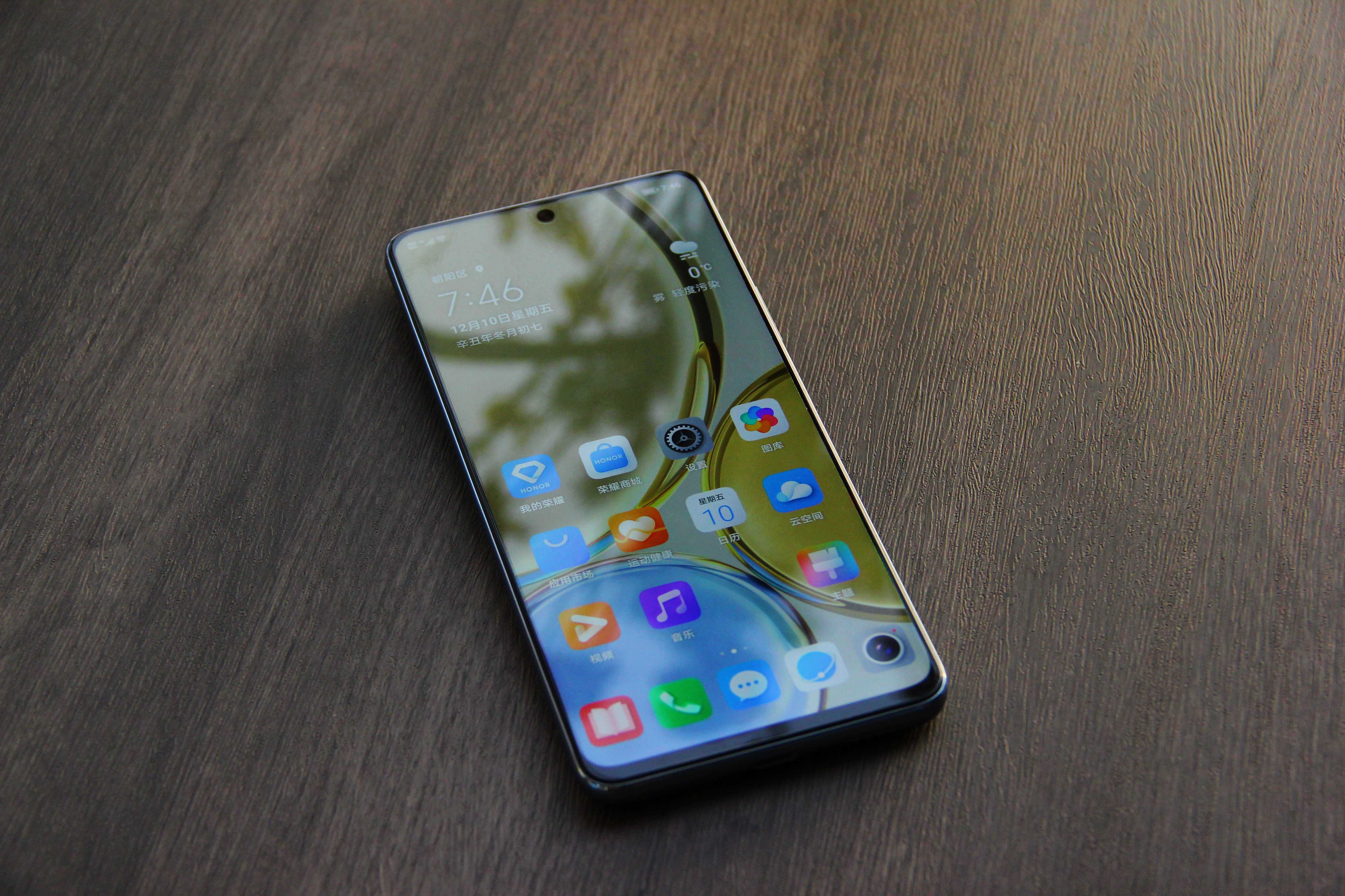 荣耀x30评测一部观感与使用感均在线的新机