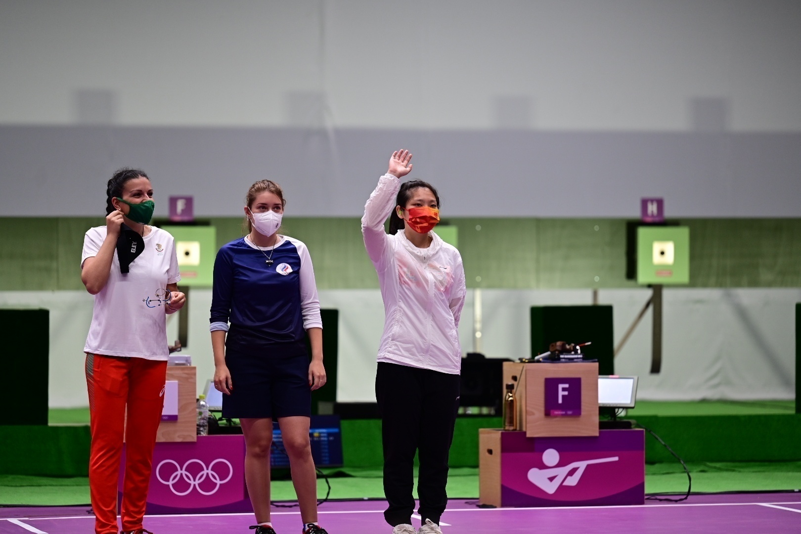 东京奥运会女子十米气手枪决赛中,中国选手姜冉馨以218.