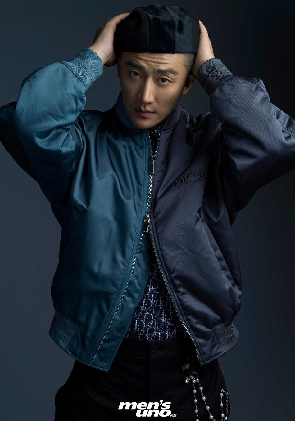 黄轩登《风度mens uno》封面 寸头造型显绅士魅力