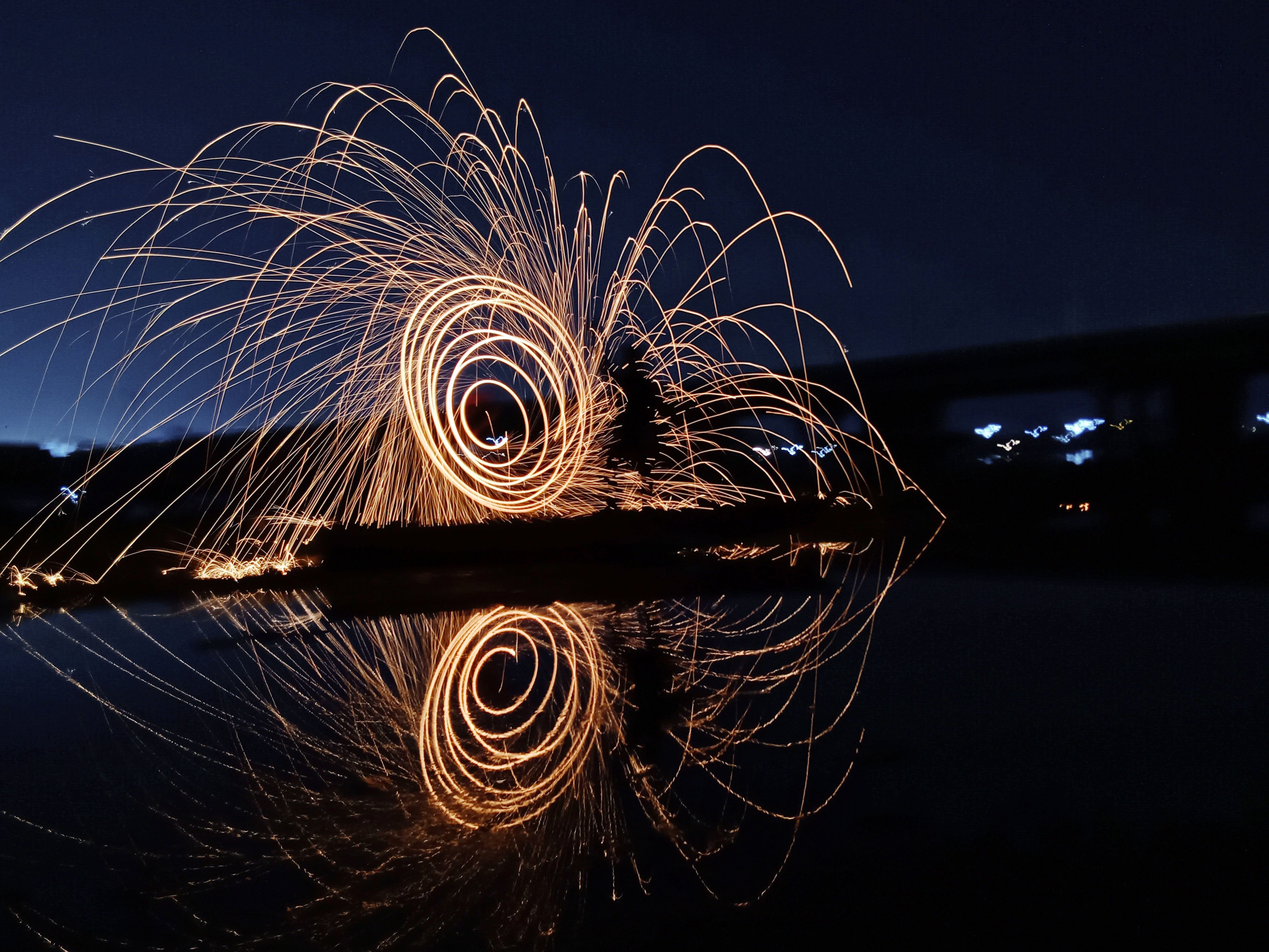 光影世界美轮美奂!第29节光绘和长曝光节在巴基斯坦举行